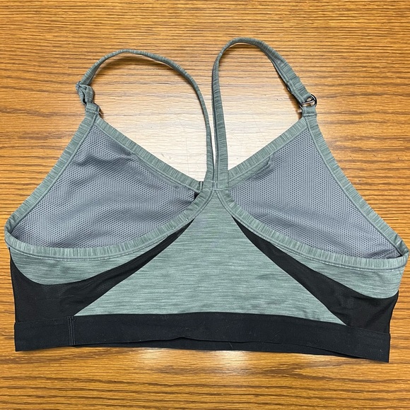 Nike Sports Bra - Picture 2 of 6